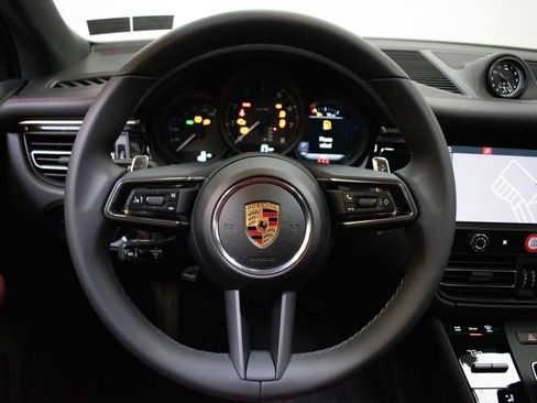 New 2026 Porsche Macan image 23