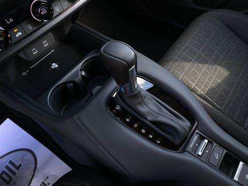 Used 2026 Honda HR-V LX image 19