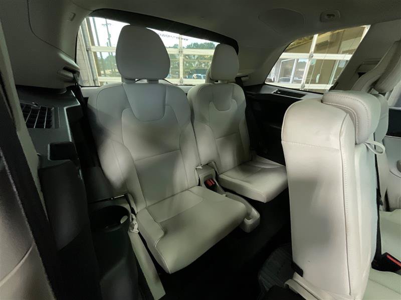 Used 2016 Volvo XC90 T6 Momentum w/ Momentum Plus Package AWD/4WD image 35