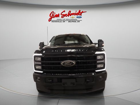 Used 2024 Ford F250 Lariat w/ Lariat Ultimate Package AWD/4WD image 3