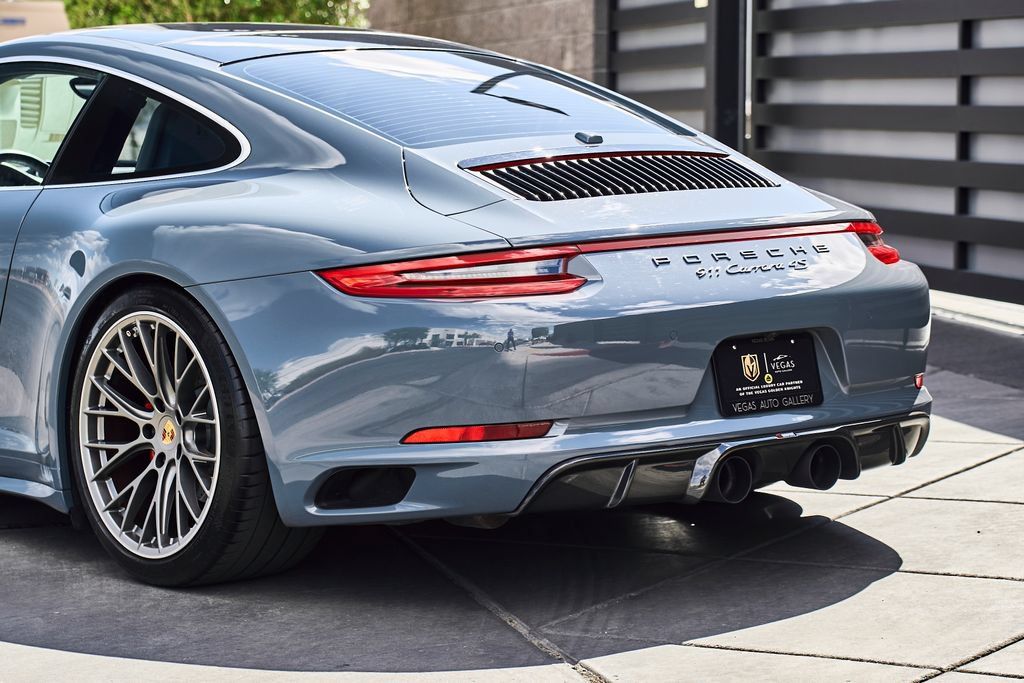 Used 2017 Porsche 911 Carrera 4S AWD/4WD image 7