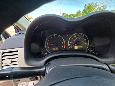 Used 2011 Toyota Corolla LE image 9