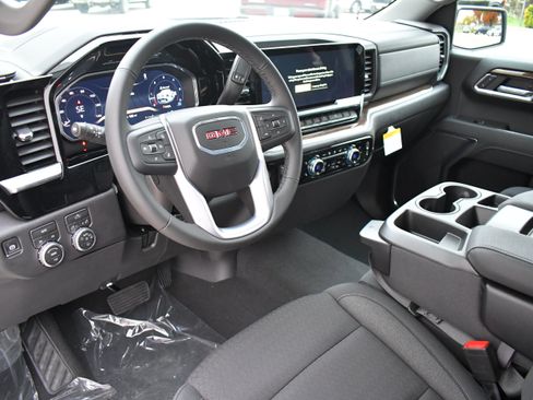 New 2026 GMC Sierra 1500 Elevation image 14