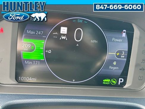 Used 2023 Chevrolet Bolt EUV Premier w/ Sun & Sound Package FWD image 32