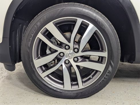 Used 2018 Honda Pilot Elite image 9