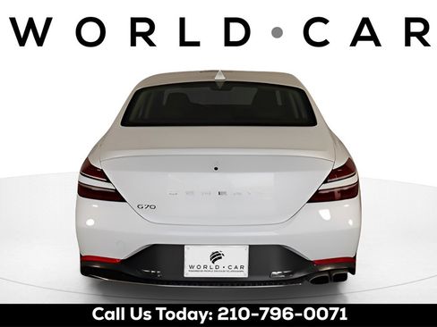 Used 2023 Genesis G70 2.0T image 6