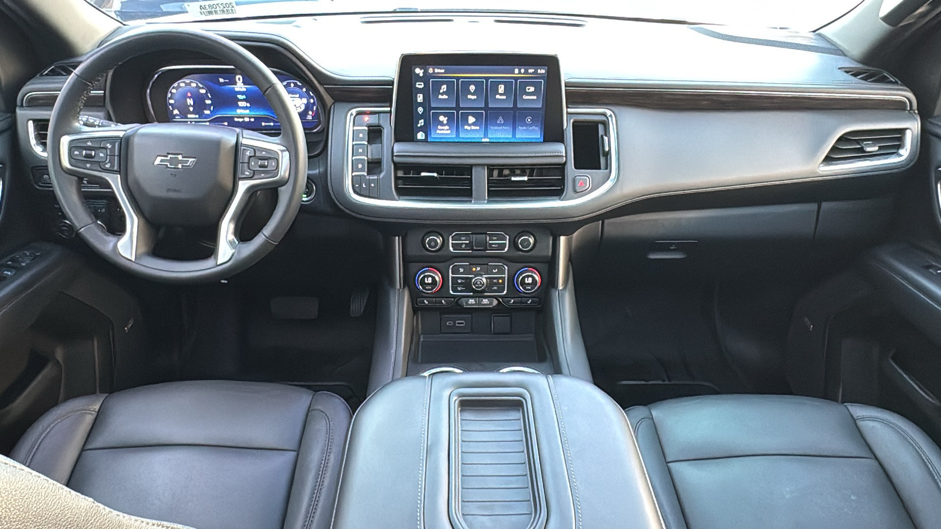 Used 2023 Chevrolet Tahoe Z71 w/ Z71 Off-Road Package AWD/4WD image 15