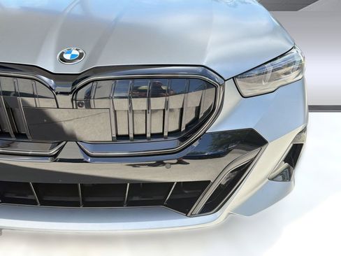 Used 2024 BMW 540i xDrive w/ Executive Package AWD/4WD image 11
