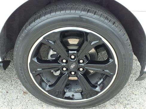 Certified 2023 Ford Expedition Limited AWD/4WD image 9