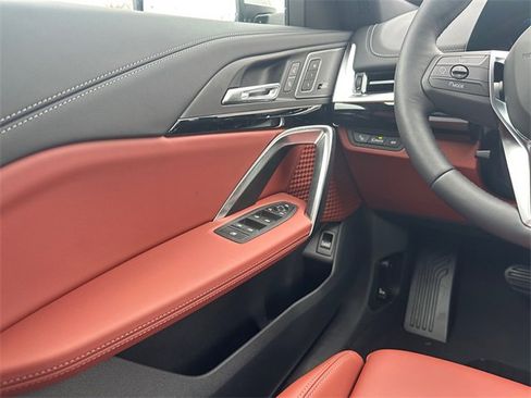New 2026 BMW X1 xDrive28i w/ Technology Package image 18