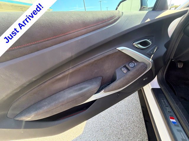 Used 2021 Chevrolet Camaro ZL1 RWD image 38