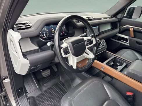 Used 2022 Land Rover Defender 110 X-Dynamic SE image 21