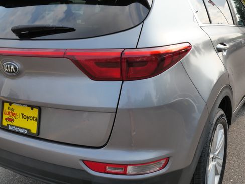 Used 2017 Kia Sportage LX FWD image 17