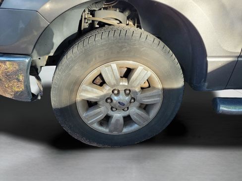Used 2011 Ford F150 XLT w/ XLT Chrome Pkg RWD image 31