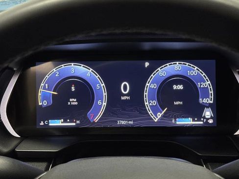 Used 2023 Jeep Grand Cherokee L Laredo image 14