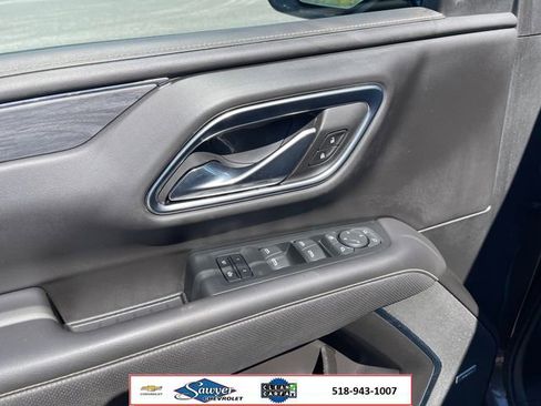 Used 2021 GMC Yukon SLT w/ SLT Premium Package AWD/4WD image 11