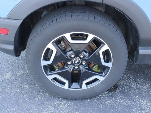 Used 2022 Ford Bronco Sport Outer Banks w/ Tech Package AWD/4WD image 18