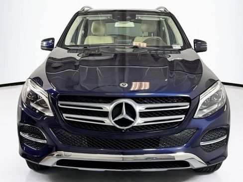 Used 2018 Mercedes-Benz GLE 350 4MATIC image 2