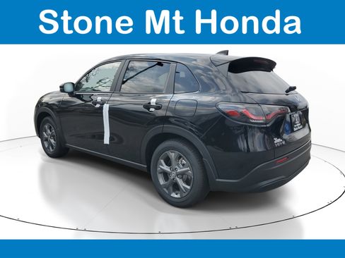 New 2026 Honda HR-V LX image 4