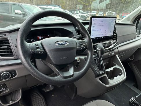 Used 2024 Ford Transit 350 XLT image 22