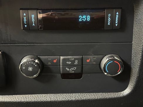 Used 2017 Ford Expedition Limited w/ Equipment Group 301A AWD/4WD image 25