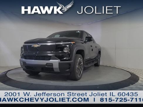 New 2025 Chevrolet Silverado EV LT w/ LT Premium Package AWD/4WD image 5