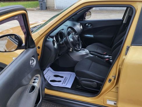 Used 2014 Nissan Juke S image 10