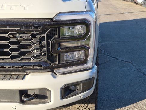Used 2026 Ford F350 Lariat w/ Tremor Off-Road Package AWD/4WD image 13