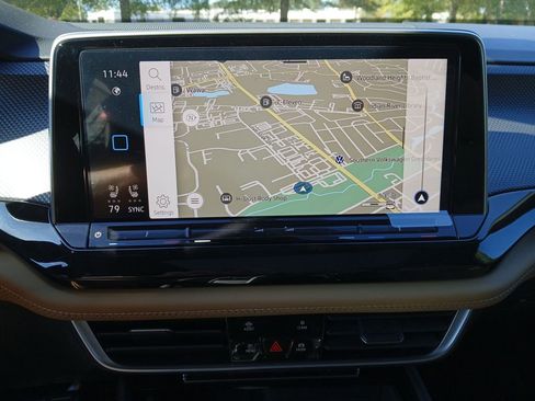 New 2026 Volkswagen Atlas Cross Sport SEL R-Line image 19