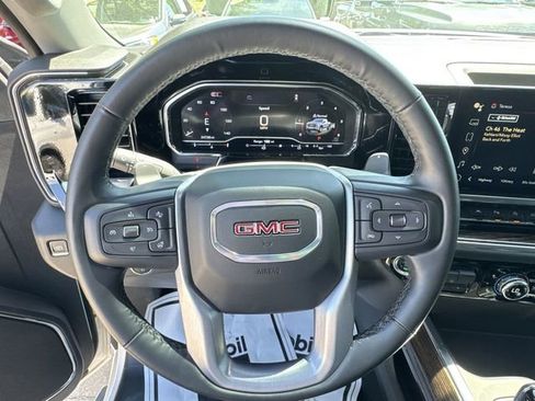 Used 2024 GMC Sierra 1500 Elevation w/ Preferred Package AWD/4WD image 12