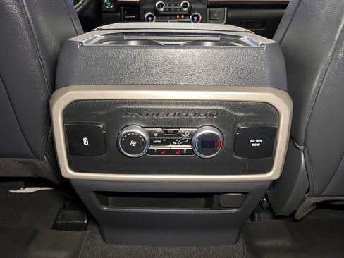 Used 2024 Ford Expedition Max Limited image 23