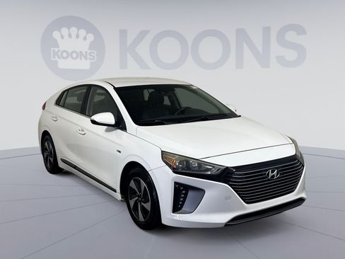Used 2017 Hyundai Ioniq SEL w/ Tech Package 02 FWD image 10