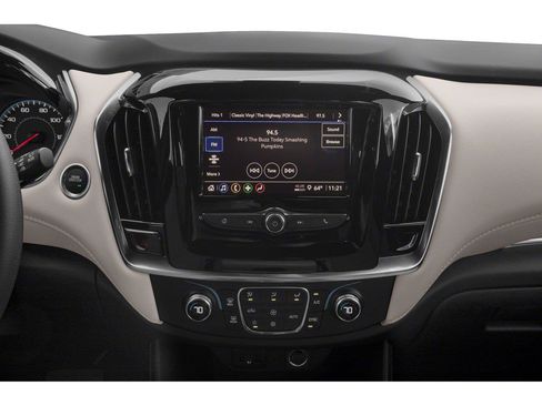 Used 2023 Chevrolet Traverse High Country AWD/4WD image 7