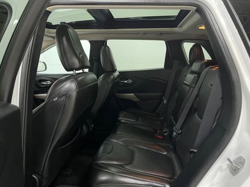 Used 2018 Jeep Cherokee Limited w/ Technology Group image 31