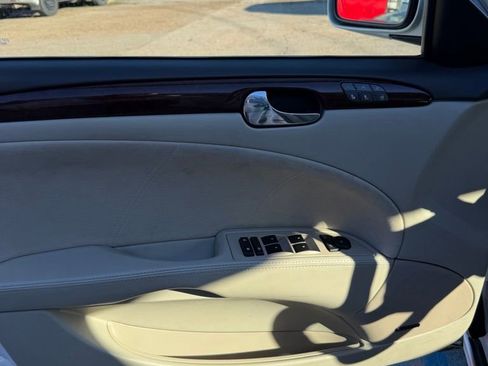 Used 2011 Buick Lucerne Super image 13