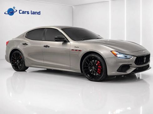 Used 2021 Maserati Ghibli Trofeo RWD image 2
