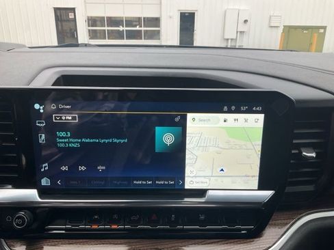 Used 2024 Chevrolet Silverado 1500 RST image 13