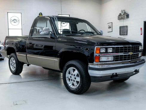 Used 1988 Chevrolet Silverado 1500 4x4 Regular Cab image 5
