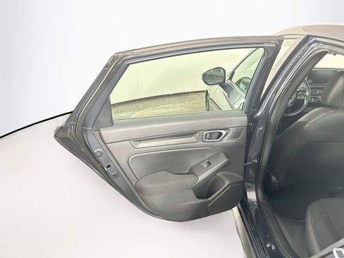 Used 2025 Honda Civic Sport image 25