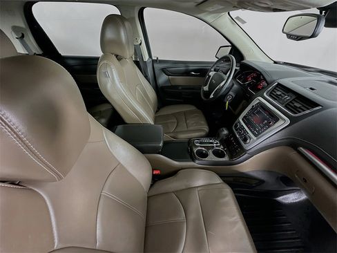 Used 2017 GMC Acadia Limited SLT image 32