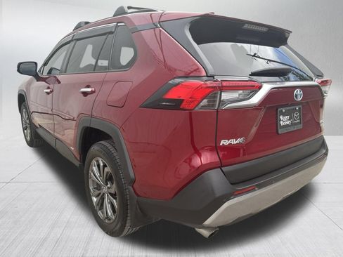 Used 2022 Toyota RAV4 Limited AWD/4WD image 6