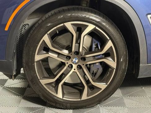 Used 2019 BMW X5 xDrive40i AWD/4WD image 12
