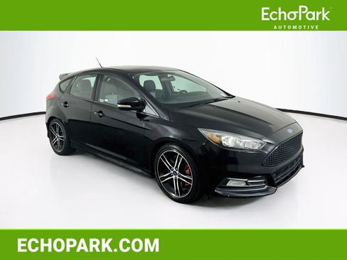 Used 2016 Ford Focus ST FWD image 1