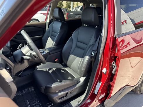 Used 2023 Nissan Rogue SV w/ SV Premium Package AWD/4WD image 11