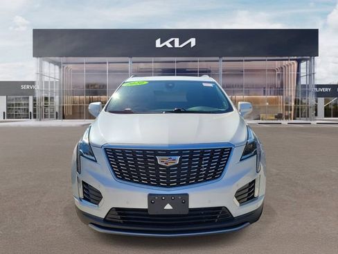 Used 2020 Cadillac XT5 Premium Luxury AWD/4WD image 2