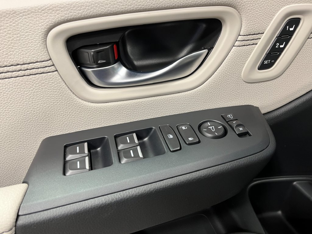 New 2026 Honda Pilot Touring image 16