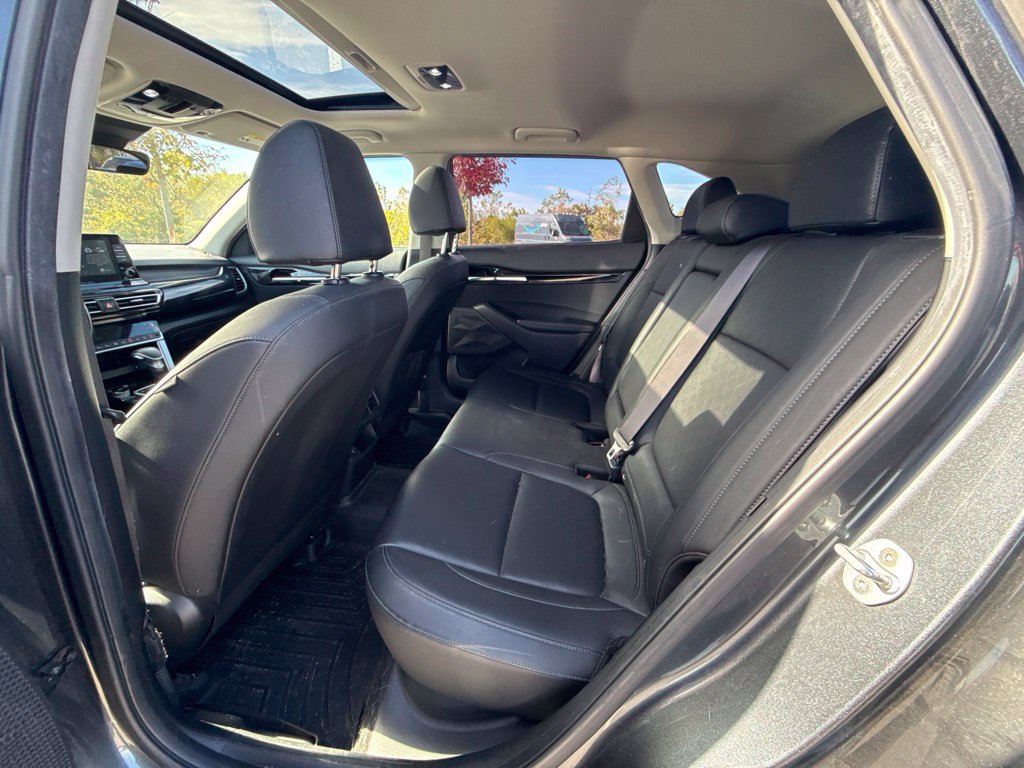 Used 2021 Kia Seltos EX AWD/4WD image 18