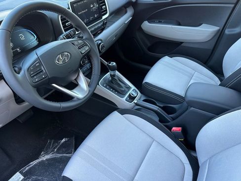 New 2026 Hyundai Venue SEL FWD image 7