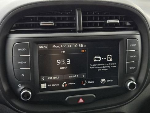 Used 2025 Kia Soul LX image 22