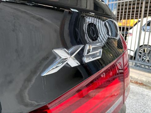 Used 2017 BMW X5 sDrive35i image 9